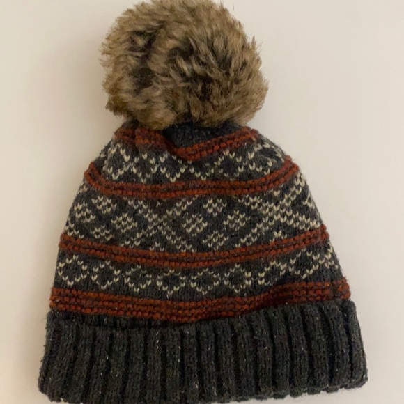 Unisex baby hat- Old Navy- Used - Picture 6 of 9